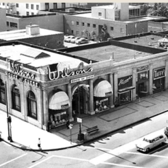 Pelle Studio by Wilsons Leather Tan Wallet On A String Crossbody Clutch - Picture 13 of 15